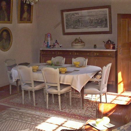 Manoir Du Val Harangt Bed & Breakfast Mardilly Exterior photo